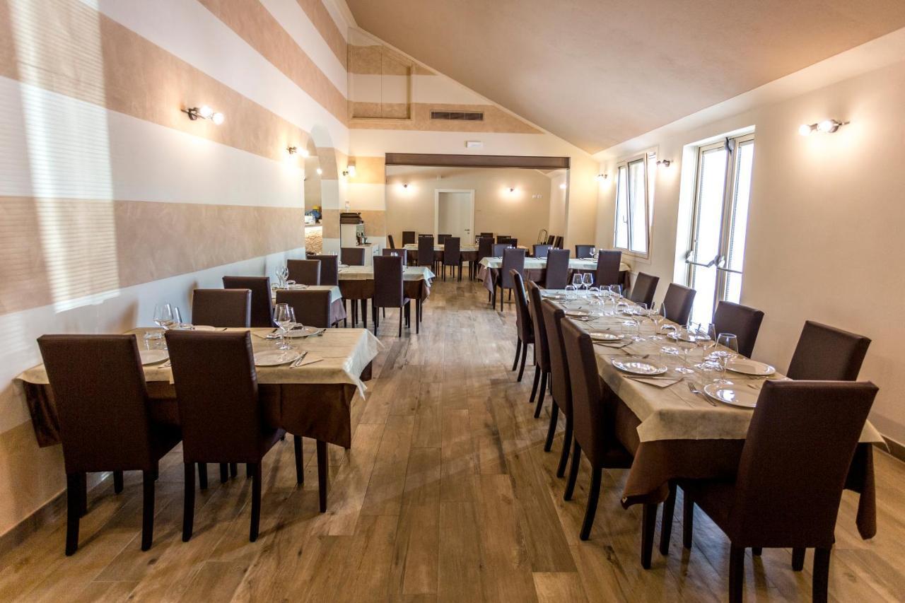 Agriturismo Corte Casello Gazoldo degli Ippoliti Luaran gambar