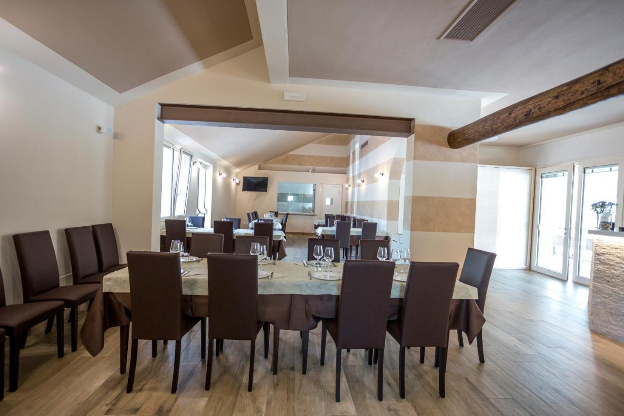 Agriturismo Corte Casello Gazoldo degli Ippoliti Luaran gambar