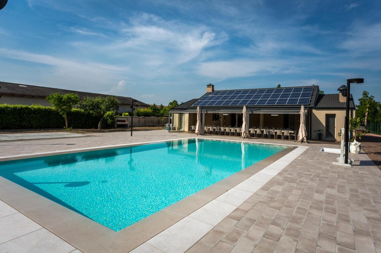 Agriturismo Corte Casello Gazoldo degli Ippoliti Luaran gambar